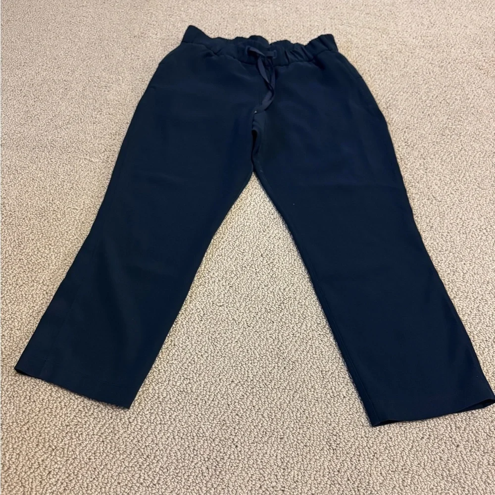 Lululemon Size 4 On The Fly Crop Pants
